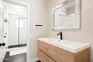 11629 N 40th Way, Phoenix, AZ 85028 - Photo 12