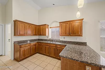 12412 W Cambridge Avenue, Avondale, AZ 85392 - Photo 10