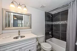 8305 E Vista Dr, Scottsdale, AZ 85250 - Photo 16