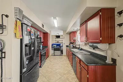 6207 W Maui Lane, Glendale, AZ 85306 - Photo 16