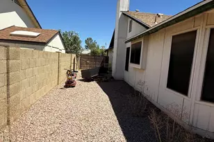 8225 W Corrine Dr, Peoria, AZ 85381 - Photo 12