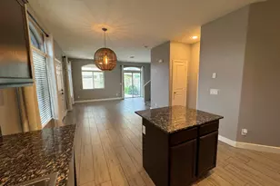 2725 E Mine Creek Rd, Phoenix, AZ 85024 - Photo 4