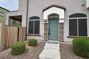 2725 E Mine Creek Rd, Phoenix, AZ 85024 - Photo 40