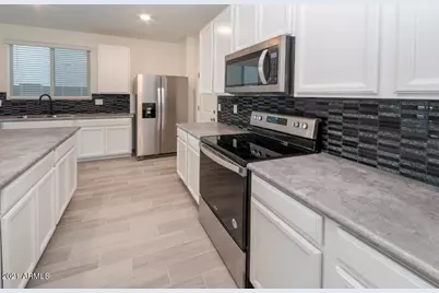 7243 N 125th Drive, Glendale, AZ 85307 - Photo 6