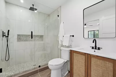 4912 E Columbine Drive, Scottsdale, AZ 85254 - Photo 18