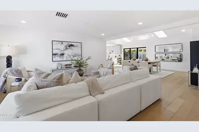 4912 E Columbine Drive, Scottsdale, AZ 85254 - Photo 12