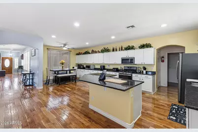 11322 E Rembrandt Avenue, Mesa, AZ 85212 - Photo 10