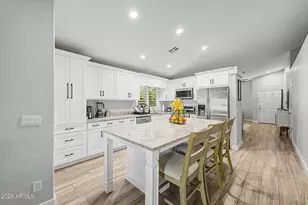 12421 N 42nd Dr, Phoenix, AZ 85029 - Photo 10