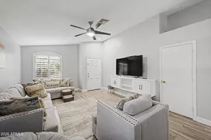 12421 N 42nd Dr, Phoenix, AZ 85029 - Photo 8