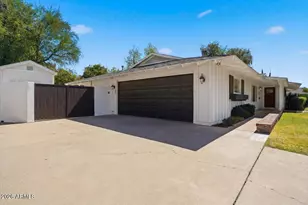 216 E Glenn Dr, Phoenix, AZ 85020 - Photo 48