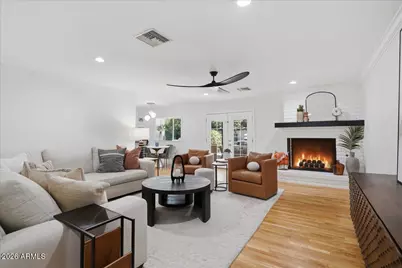 216 E Glenn Drive, Phoenix, AZ 85020 - Photo 14