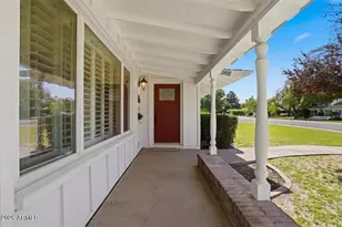 216 E Glenn Dr, Phoenix, AZ 85020 - Photo 6