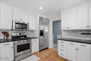 216 E Glenn Dr, Phoenix, AZ 85020 - Photo 22