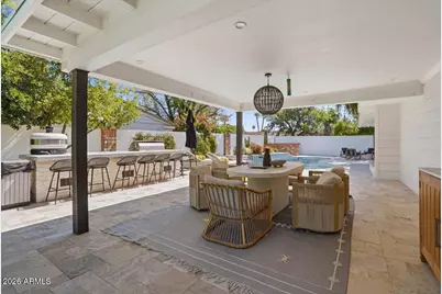 216 E Glenn Drive, Phoenix, AZ 85020 - Photo 8