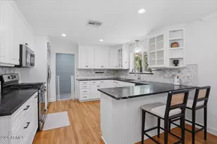 216 E Glenn Dr, Phoenix, AZ 85020 - Photo 20