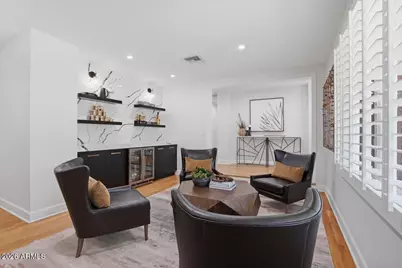 216 E Glenn Drive, Phoenix, AZ 85020 - Photo 12