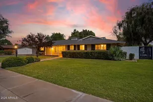 216 E Glenn Dr, Phoenix, AZ 85020 - Photo 2