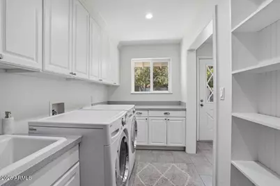 216 E Glenn Drive, Phoenix, AZ 85020 - Photo 26