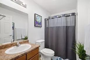 2929 N 39th St, Phoenix, AZ 85018 - Photo 14