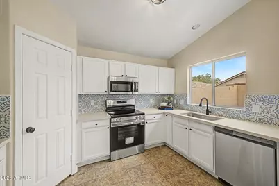 11222 W Roma Avenue, Phoenix, AZ 85037 - Photo 10