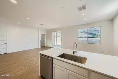 25339 N 175th Avenue, Surprise, AZ 85387 - Photo 6