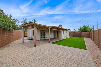 4228 N 44th Place, Phoenix, AZ 85018 - Photo 24