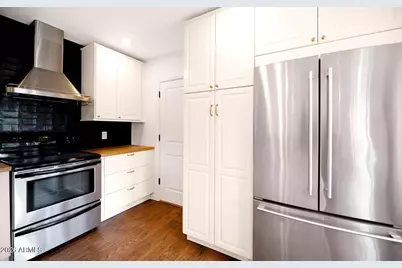 4228 N 44th Place, Phoenix, AZ 85018 - Photo 10