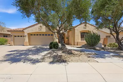 8056 W Louise Drive, Peoria, AZ 85383 - Photo 2
