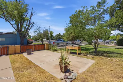 410 W Parkway Boulevard, Tempe, AZ 85281 - Photo 34