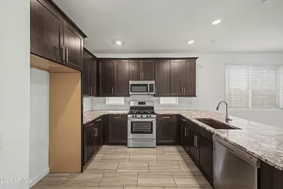 4027 S 96th Drive, Tolleson, AZ 85353 - Photo 8