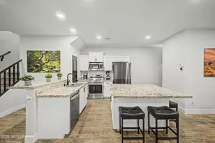 2045 E Heartwood Ln, Phoenix, AZ 85022 - Photo 12