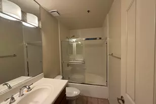 5104 N 32nd St, Phoenix, AZ 85018 - Photo 12