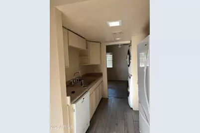 7126 N 19th Avenue #218, Phoenix, AZ 85021 - Photo 6
