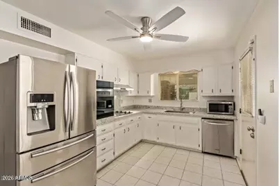 10034 W Concord Avenue, Sun City, AZ 85351 - Photo 8