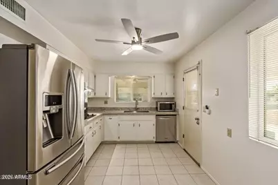10034 W Concord Avenue, Sun City, AZ 85351 - Photo 14