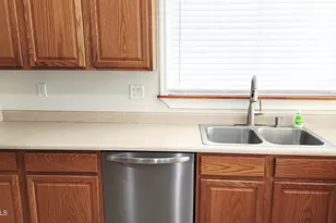 3566 S Seton Ave, Gilbert, AZ 85297 - Photo 6