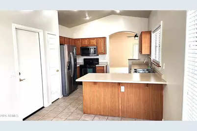 3566 S Seton Avenue, Gilbert, AZ 85297 - Photo 4