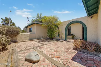 639 W Strahan Drive, Tempe, AZ 85283 - Photo 4