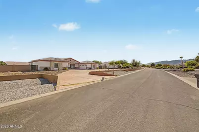 19821 W Whitton Avenue, Buckeye, AZ 85396 - Photo 2