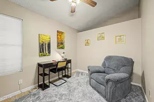 10405 N 65th Dr, Glendale, AZ 85302 - Photo 22