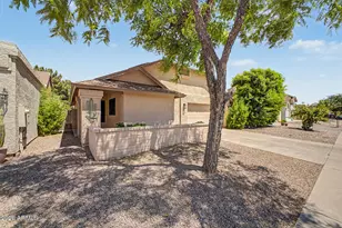 10405 N 65th Dr, Glendale, AZ 85302 - Photo 6