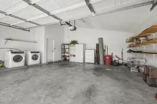 10405 N 65th Dr, Glendale, AZ 85302 - Photo 30