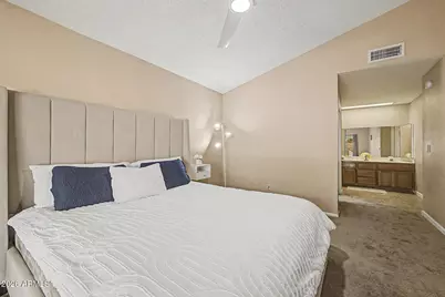 10405 N 65th Drive, Glendale, AZ 85302 - Photo 16