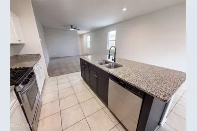 30970 W Amelia Avenue, Buckeye, AZ 85396 - Photo 10