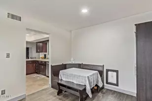 1922 E Laguna Dr, Tempe, AZ 85282 - Photo 10