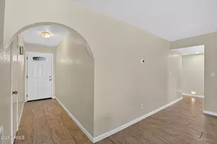 2214 S Cottonwood Dr, Tempe, AZ 85282 - Photo 10