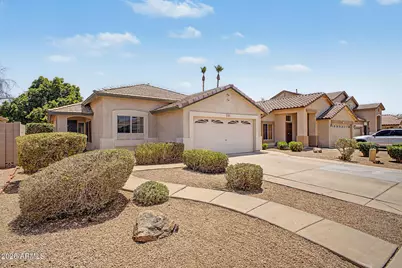 685 E Cantebria Drive, Gilbert, AZ 85296 - Photo 2