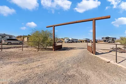 501 S Saguaro Drive, Wickenburg, AZ 85390 - Photo 6