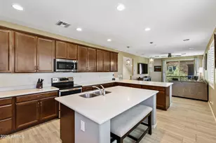 1685 E Bridgeport Pkwy, Gilbert, AZ 85295 - Photo 14