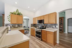 3244 E Rosemonte Dr, Phoenix, AZ 85050 - Photo 16